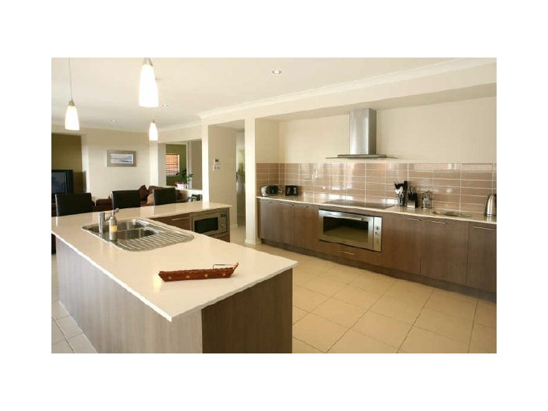 10 Abercrombie Crescent, Upper Coomera QLD 4209