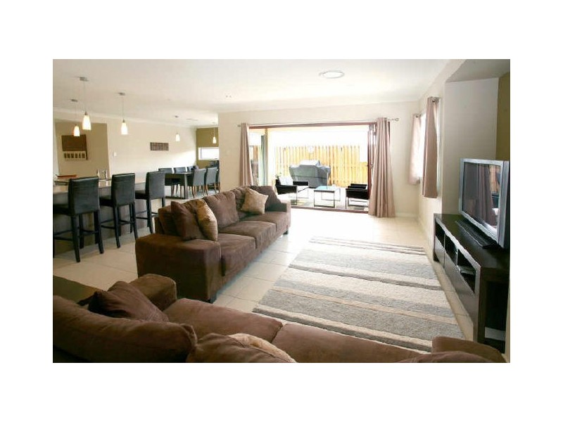 10 Abercrombie Crescent, Upper Coomera QLD 4209