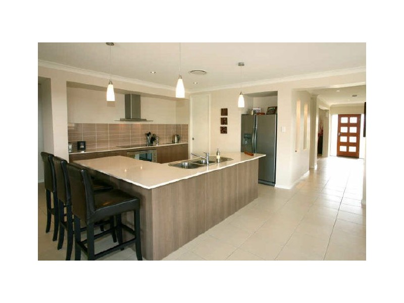 10 Abercrombie Crescent, Upper Coomera QLD 4209