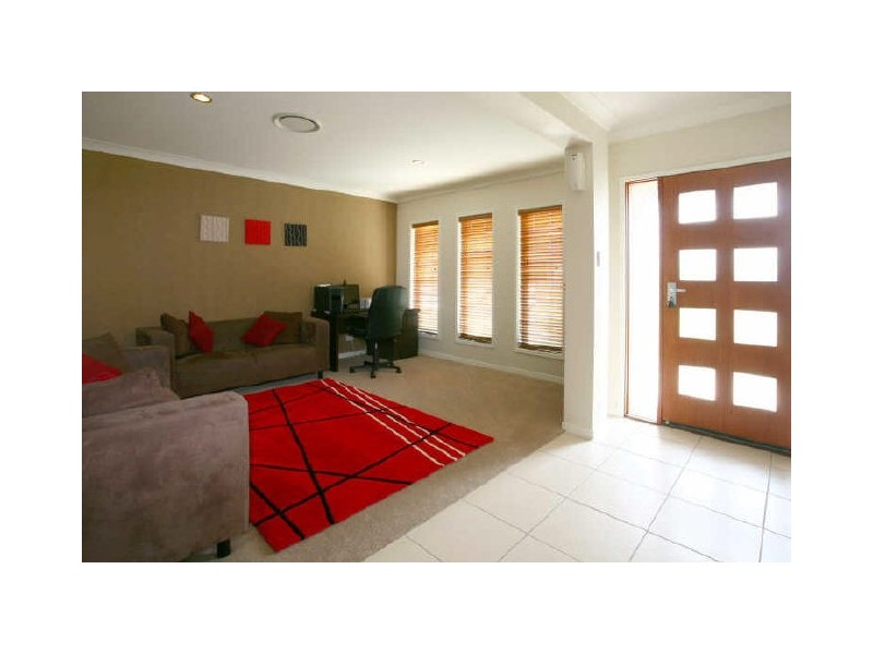 10 Abercrombie Crescent, Upper Coomera QLD 4209