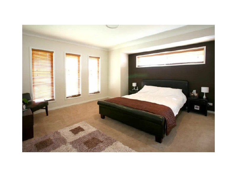 10 Abercrombie Crescent, Upper Coomera QLD 4209