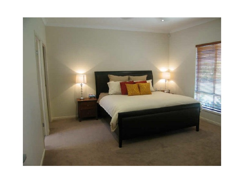 8 Pitt Street, Upper Coomera QLD 4209