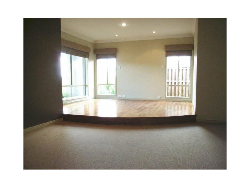 6 Rainlily Crescent, Upper Coomera QLD 4209