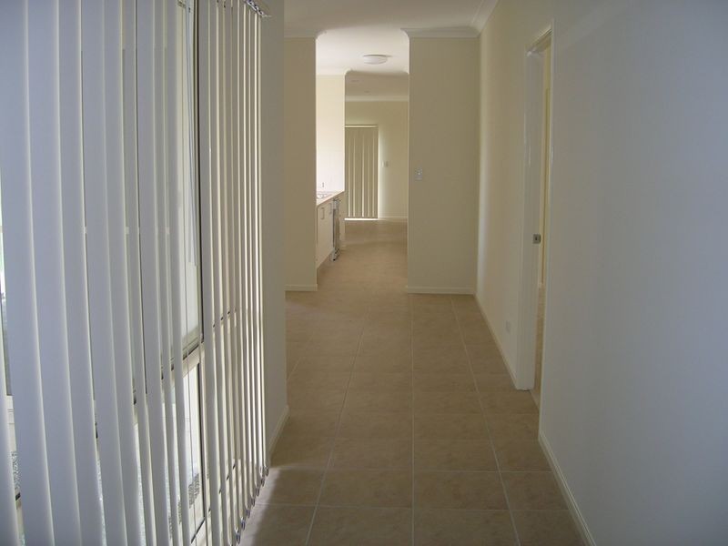 39 Kingsford Drive, Upper Coomera QLD 4209