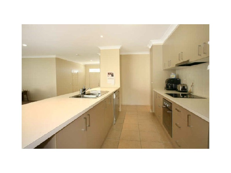 13 Treeline Circuit, Upper Coomera QLD 4209