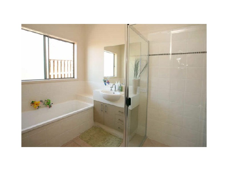 13 Treeline Circuit, Upper Coomera QLD 4209