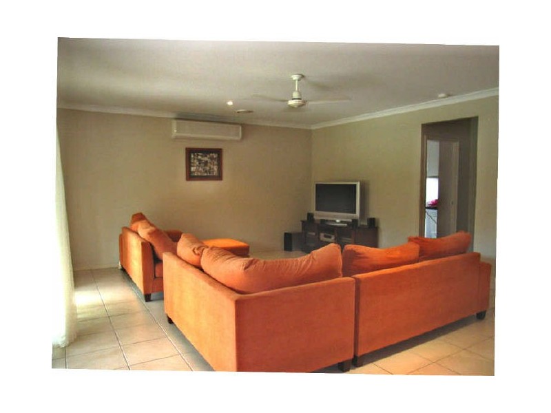 8 Bishopwood Court, Upper Coomera QLD 4209