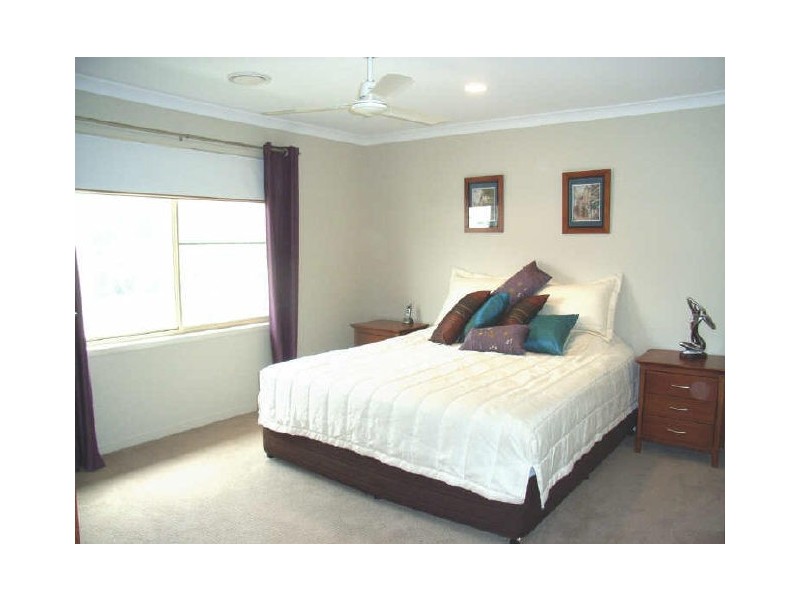 8 Bishopwood Court, Upper Coomera QLD 4209