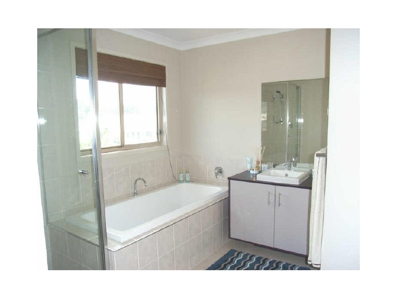 8 Bishopwood Court, Upper Coomera QLD 4209