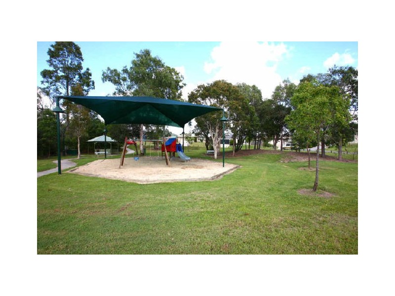 1/17 Sandhurst Crescent, Upper Coomera QLD 4209