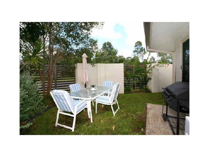 1/17 Sandhurst Crescent, Upper Coomera QLD 4209