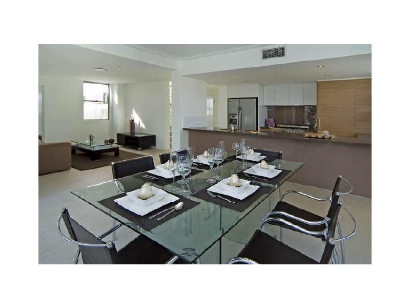 99 Broadwaters Ave, Hope Island QLD 4212