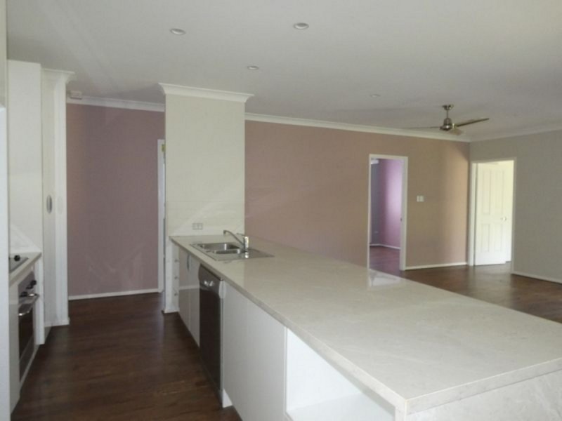 2 Prominent Crescent, Upper Coomera QLD 4209