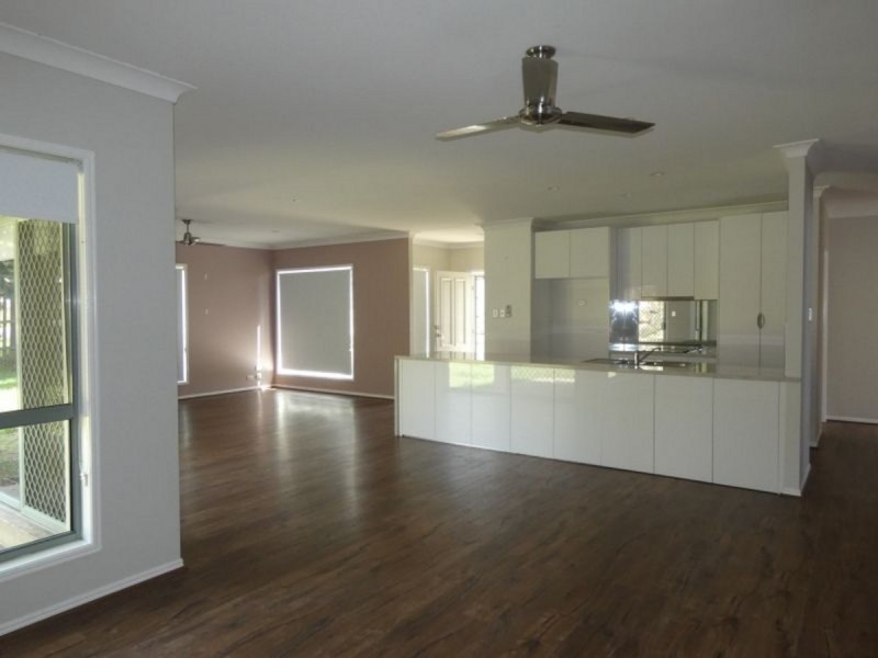 2 Prominent Crescent, Upper Coomera QLD 4209