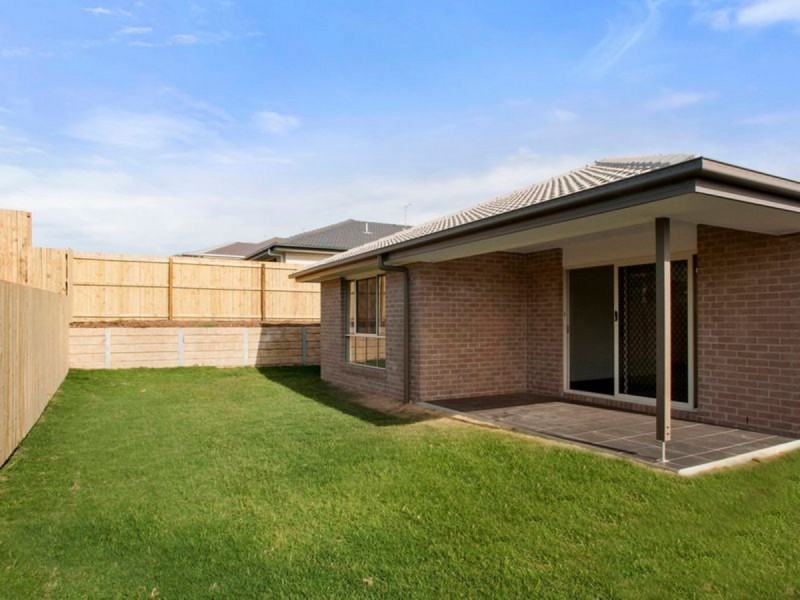 10 Oakwood Street, Pimpama QLD 4209