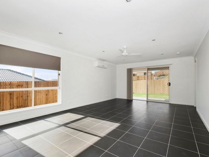 10 Oakwood Street, Pimpama QLD 4209