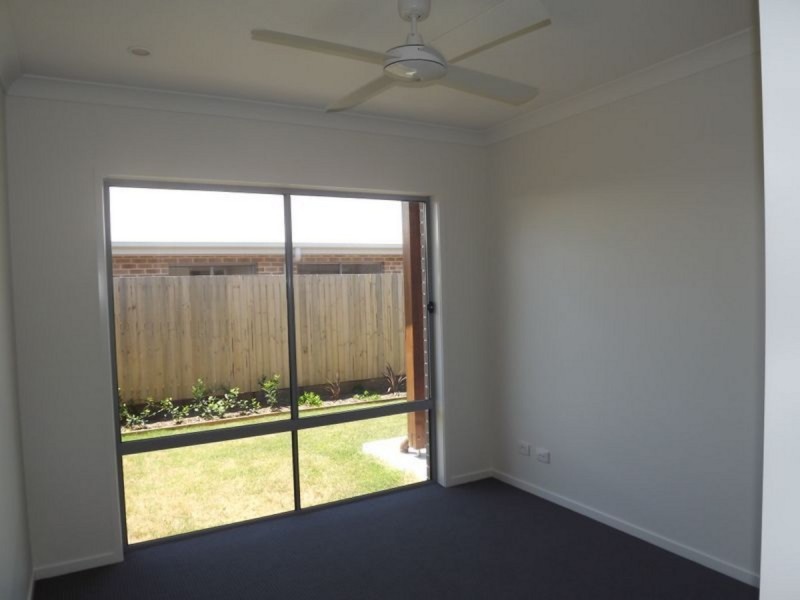 7 Hoop Pine Circuit, Coomera QLD 4209