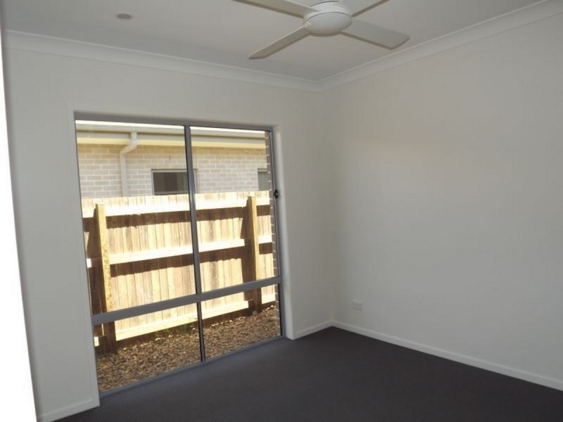 7 Hoop Pine Circuit, Coomera QLD 4209