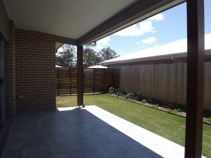 7 Hoop Pine Circuit, Coomera QLD 4209