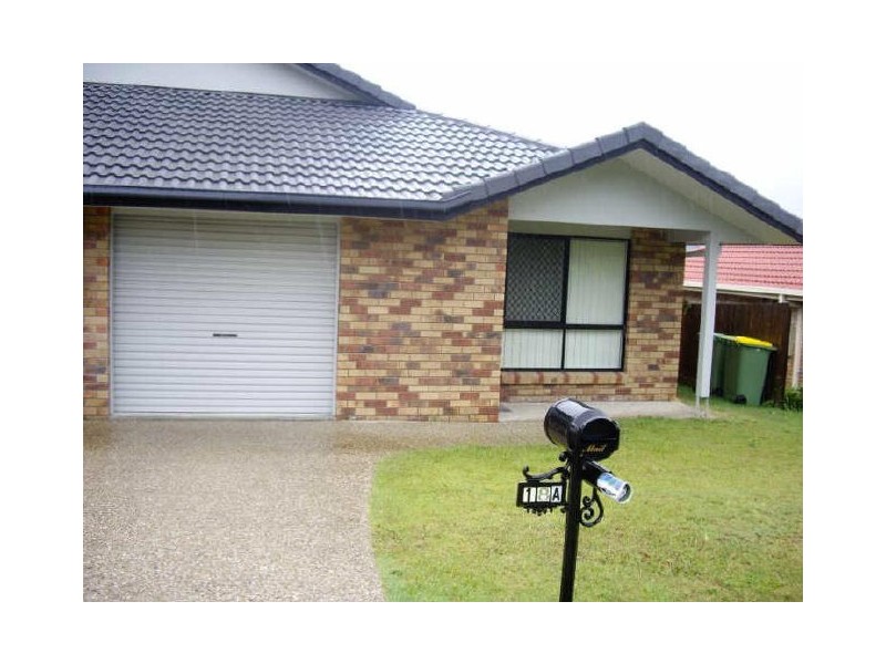 2/18 Armani Avenue, Pimpama QLD 4209