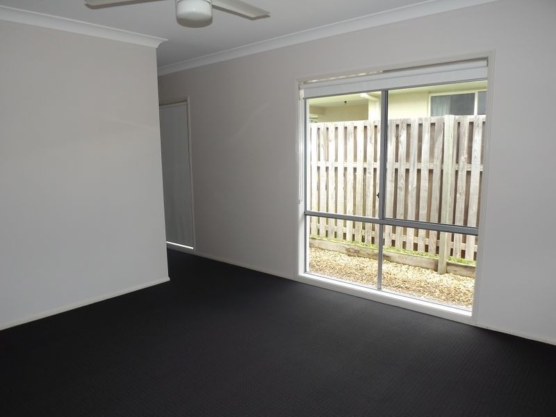 18 Barrington Street, Upper Coomera QLD 4209