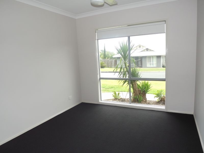 18 Barrington Street, Upper Coomera QLD 4209