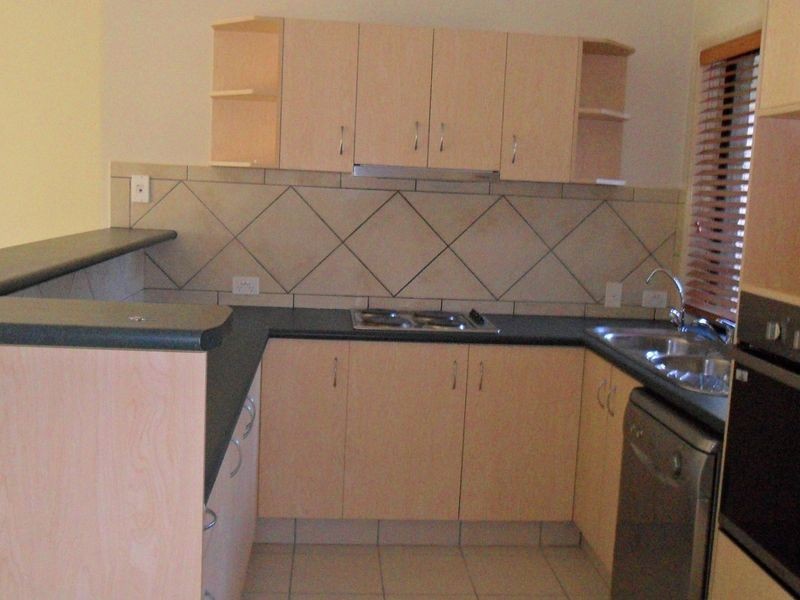 16 Ferngrove Avenue, Upper Coomera QLD 4209