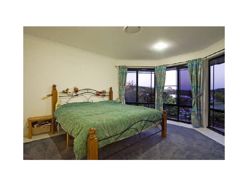 22 Sailaway Court, Coomera QLD 4209