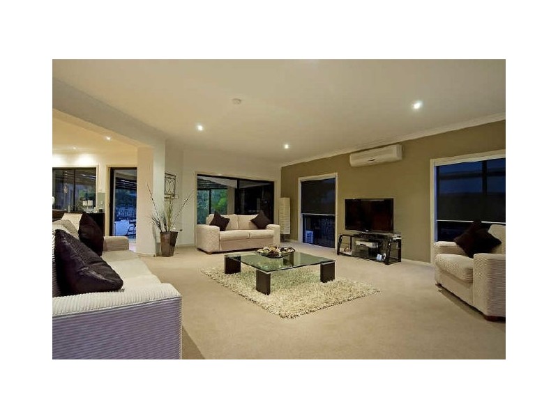 1 Pathfinder Road, Coomera QLD 4209