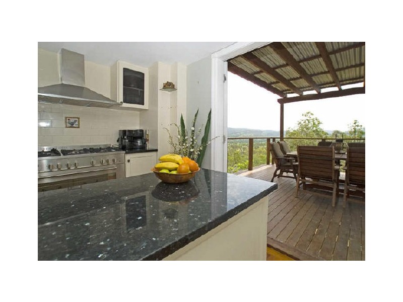 90 Holyrood Road, Maudsland QLD 4210