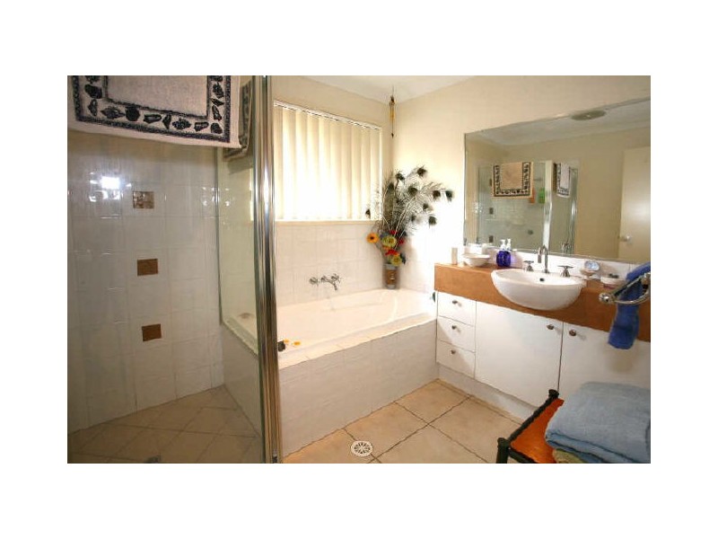 2/17 Sandhurst Crescent, Upper Coomera QLD 4209
