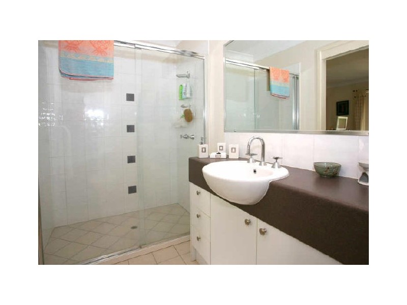 2/17 Sandhurst Crescent, Upper Coomera QLD 4209