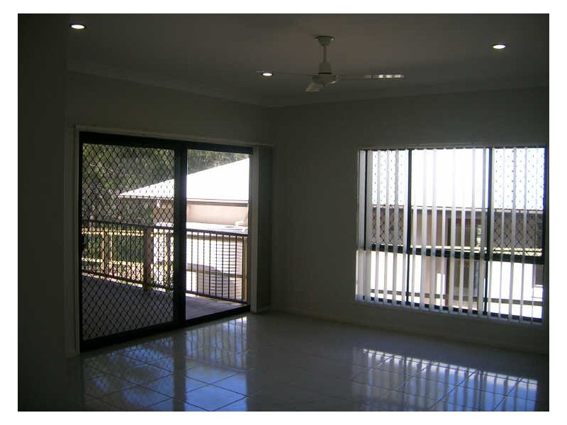 12 Paradise Drive, Coomera QLD 4209