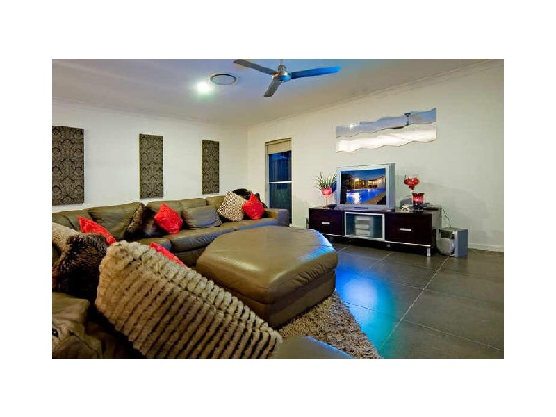 26 Rainbow Circuit, Coomera QLD 4209