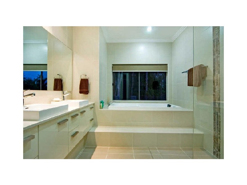 9 Morning Tide Lane, Coomera QLD 4209