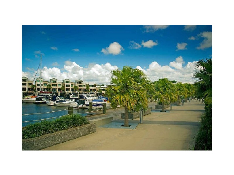 20 Village High Crescent, Coomera QLD 4209