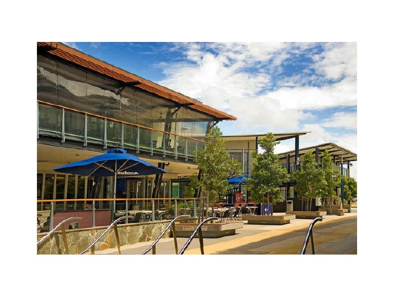 20 Village High Crescent, Coomera QLD 4209