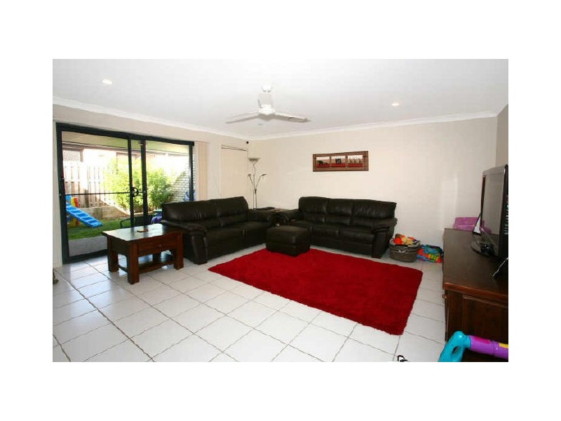 2/13 Bella Boulevard, Pimpama QLD 4209
