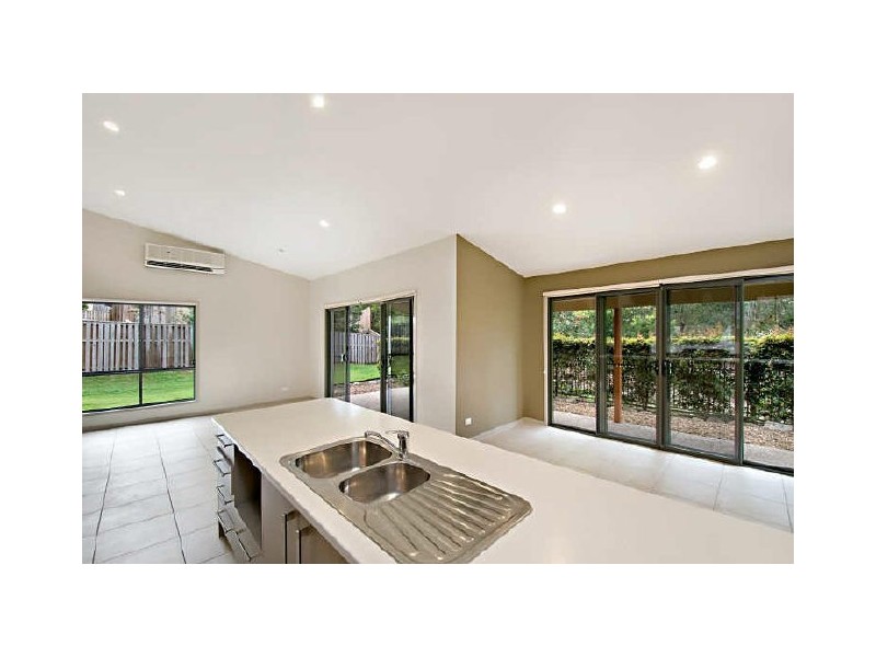 1 Jonathan Street, Upper Coomera QLD 4209