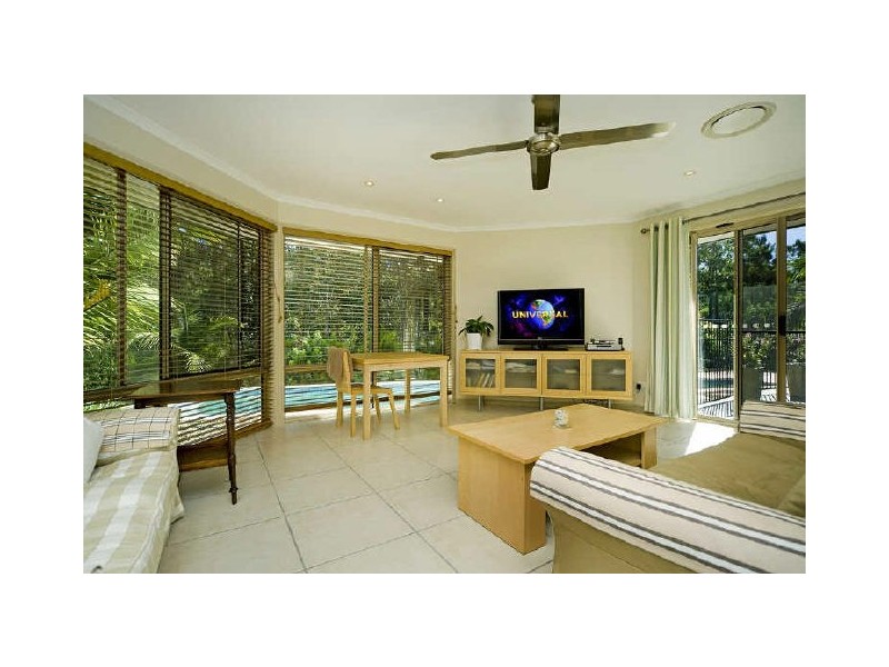10 Helsal Court, Coomera QLD 4209