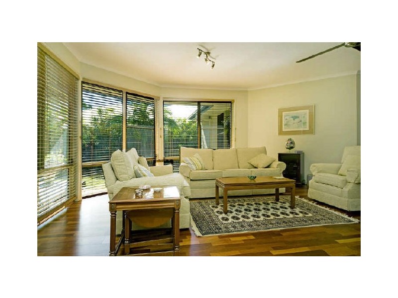 10 Helsal Court, Coomera QLD 4209