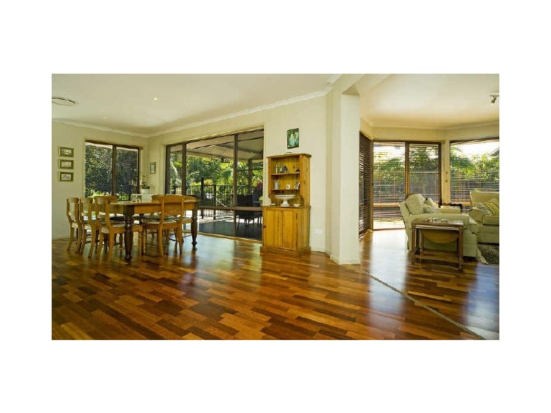 10 Helsal Court, Coomera QLD 4209