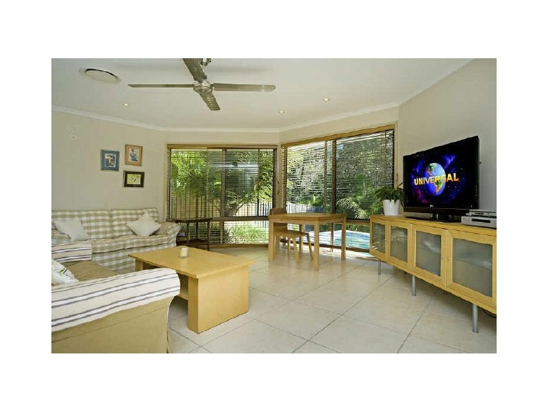 10 Helsal Court, Coomera QLD 4209