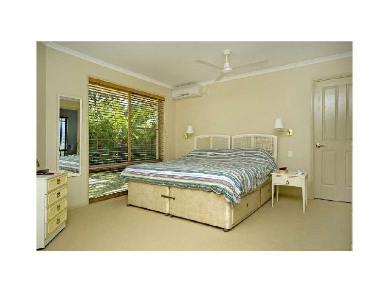 10 Helsal Court, Coomera QLD 4209