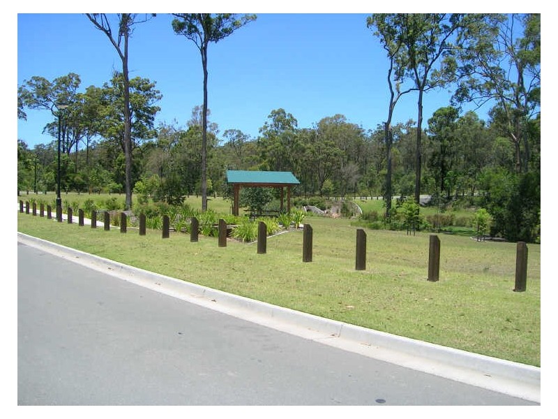 3/8 Seashell Drive, Coomera QLD 4209