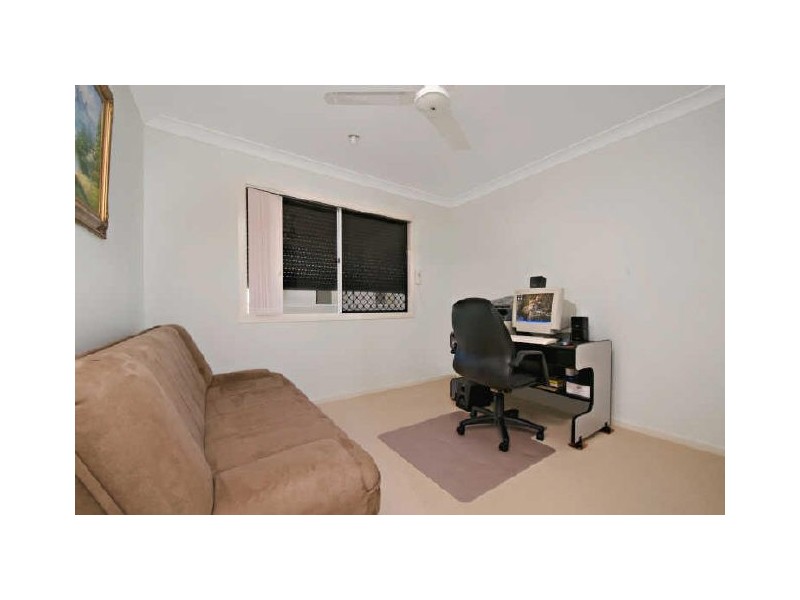 11 Ridgewood Close, Pacific Pines QLD 4211