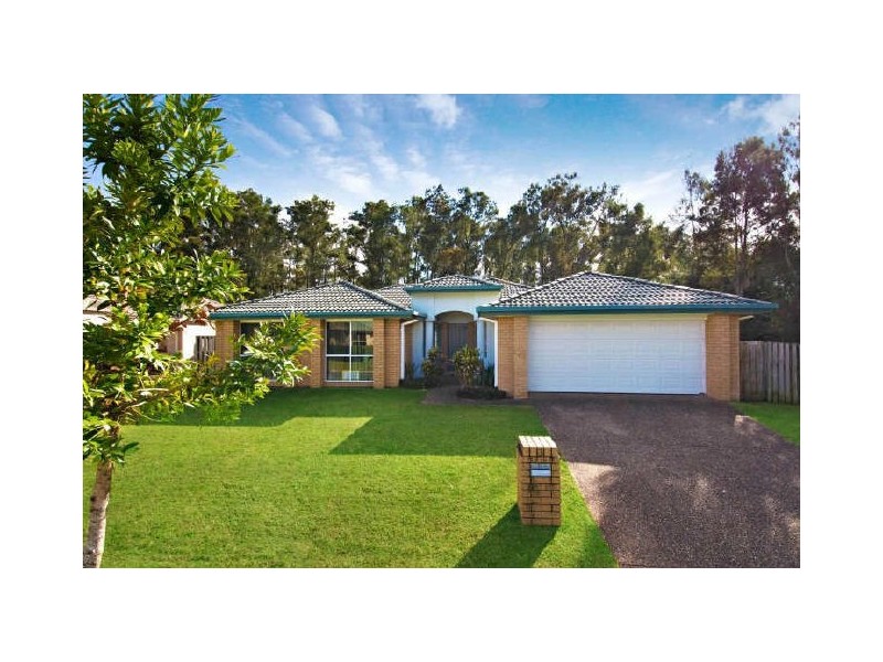 3 Waverley Park Close, Oxenford QLD 4210