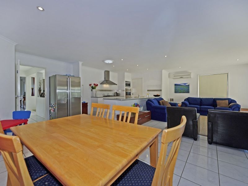 4 Sailaway Court, Coomera Waters QLD 4209