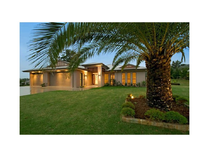 12 Fred Astaire Avenue, Maudsland QLD 4210