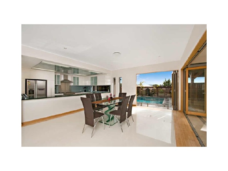 12 Fred Astaire Avenue, Maudsland QLD 4210